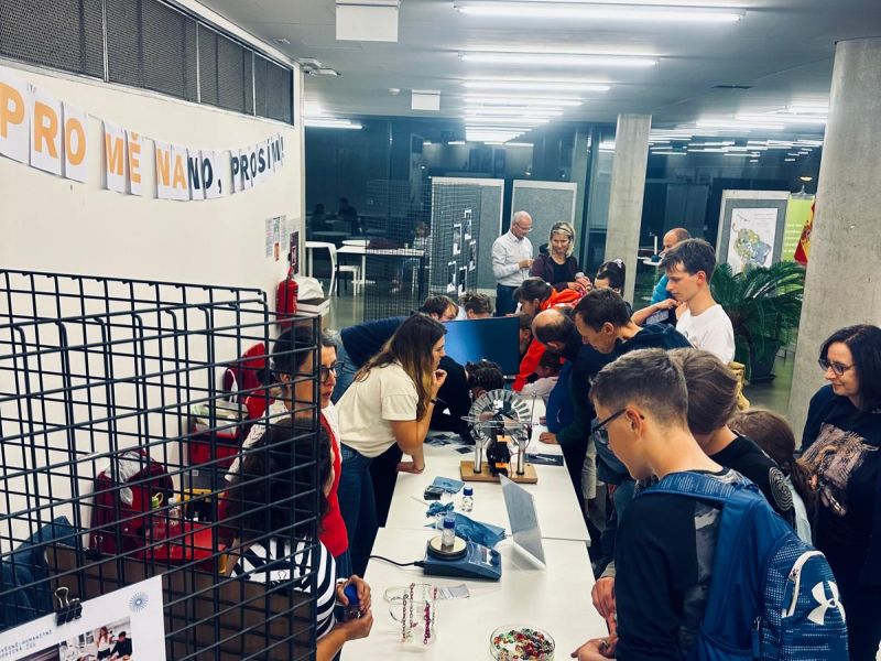 PRO MĚ NAno, prosím!