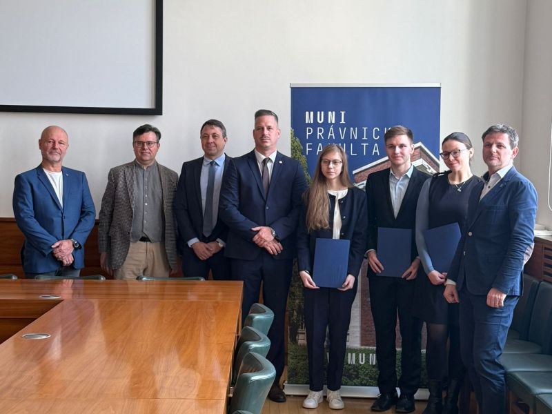 Zuzana Cilerová - Doktorandka z KHI získala cenu IUS et SOCIETAS